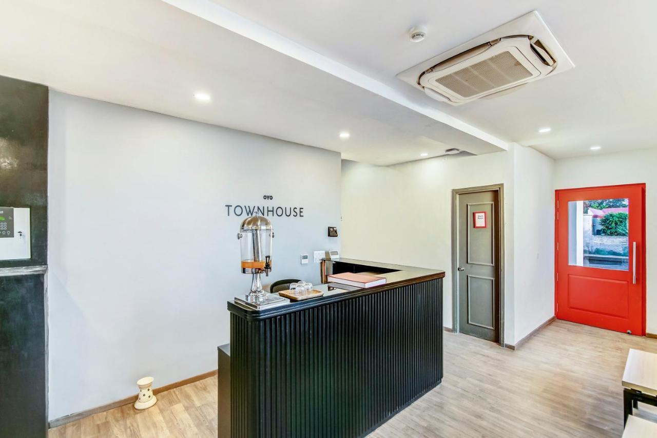 Townhouse Knowledge Park ||| Near Sharda University Greater Noida Exterior photo