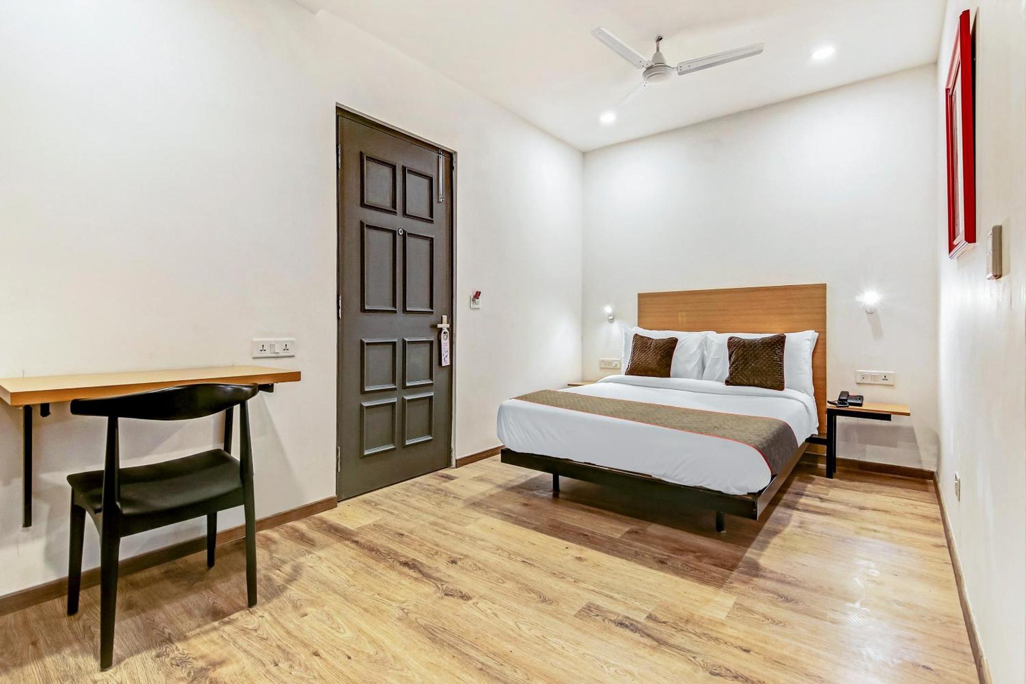 Townhouse Knowledge Park ||| Near Sharda University Greater Noida Exterior photo