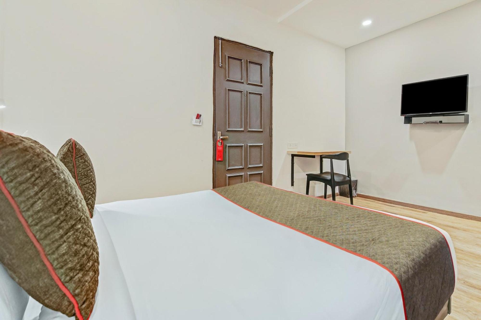 Townhouse Knowledge Park ||| Near Sharda University Greater Noida Exterior photo