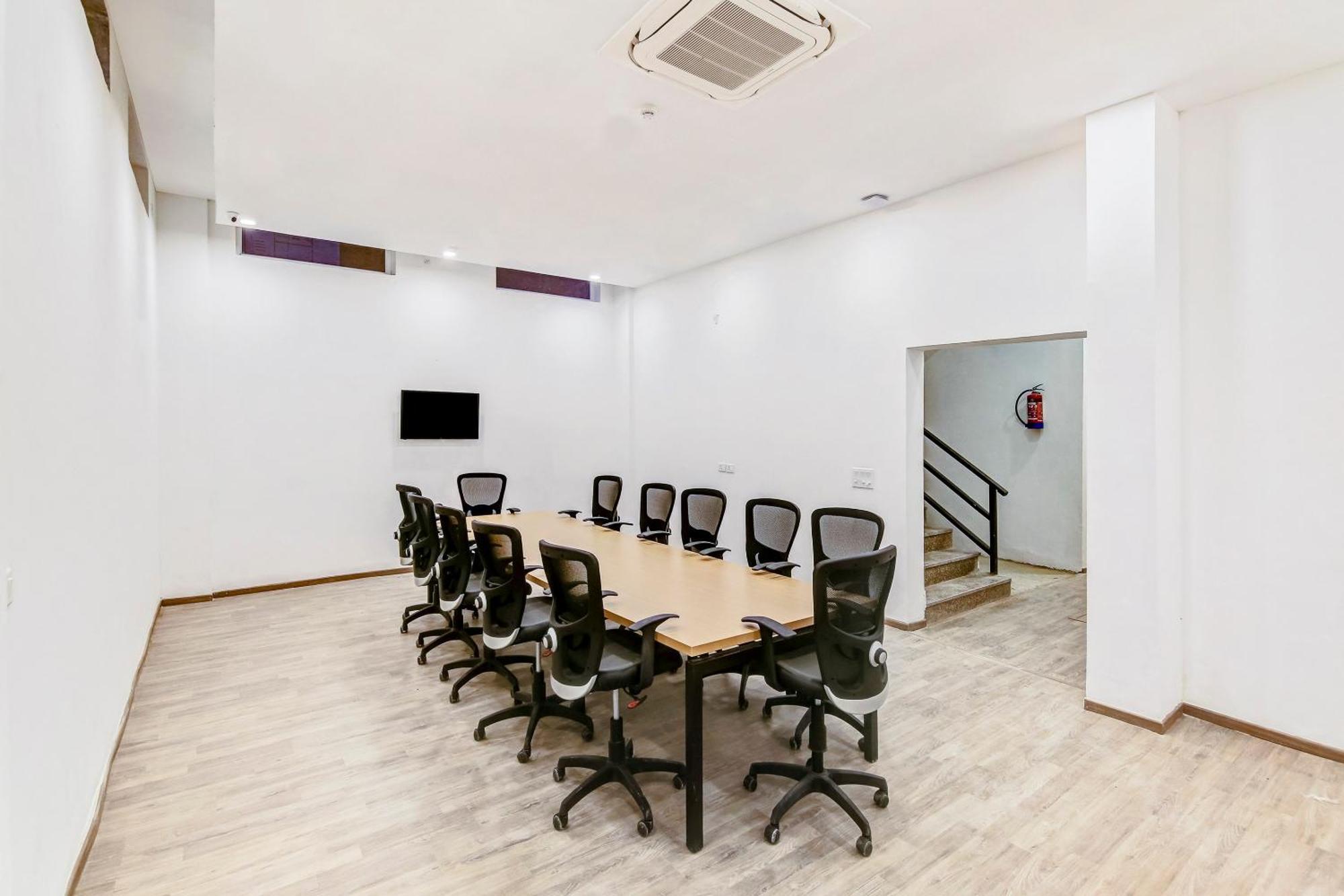 Townhouse Knowledge Park ||| Near Sharda University Greater Noida Exterior photo