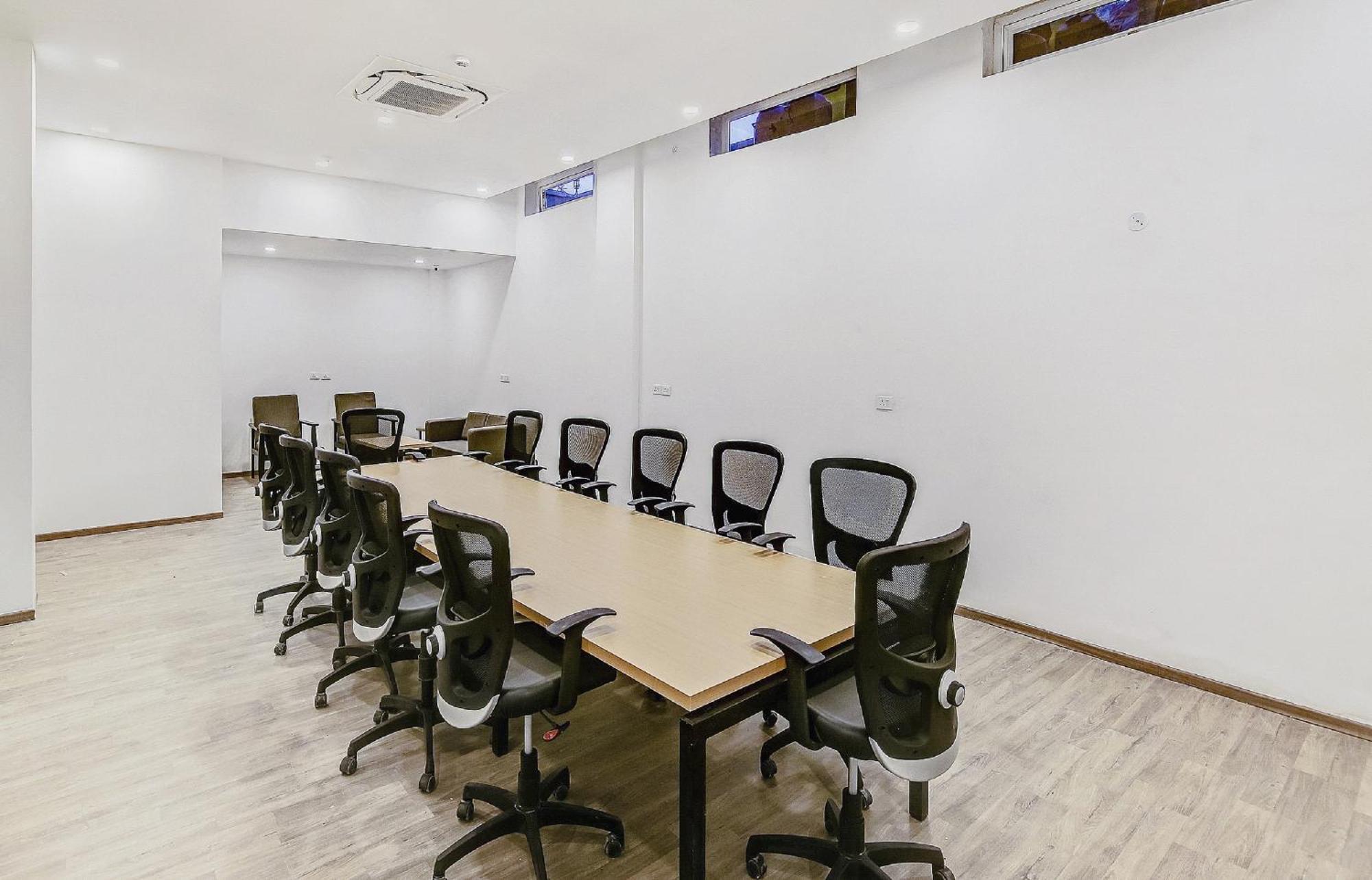 Townhouse Knowledge Park ||| Near Sharda University Greater Noida Exterior photo